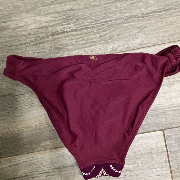 New. Pilyq Vino lace fanned bikini Bottom. Small. Retails $89 - Picture 8 of 9